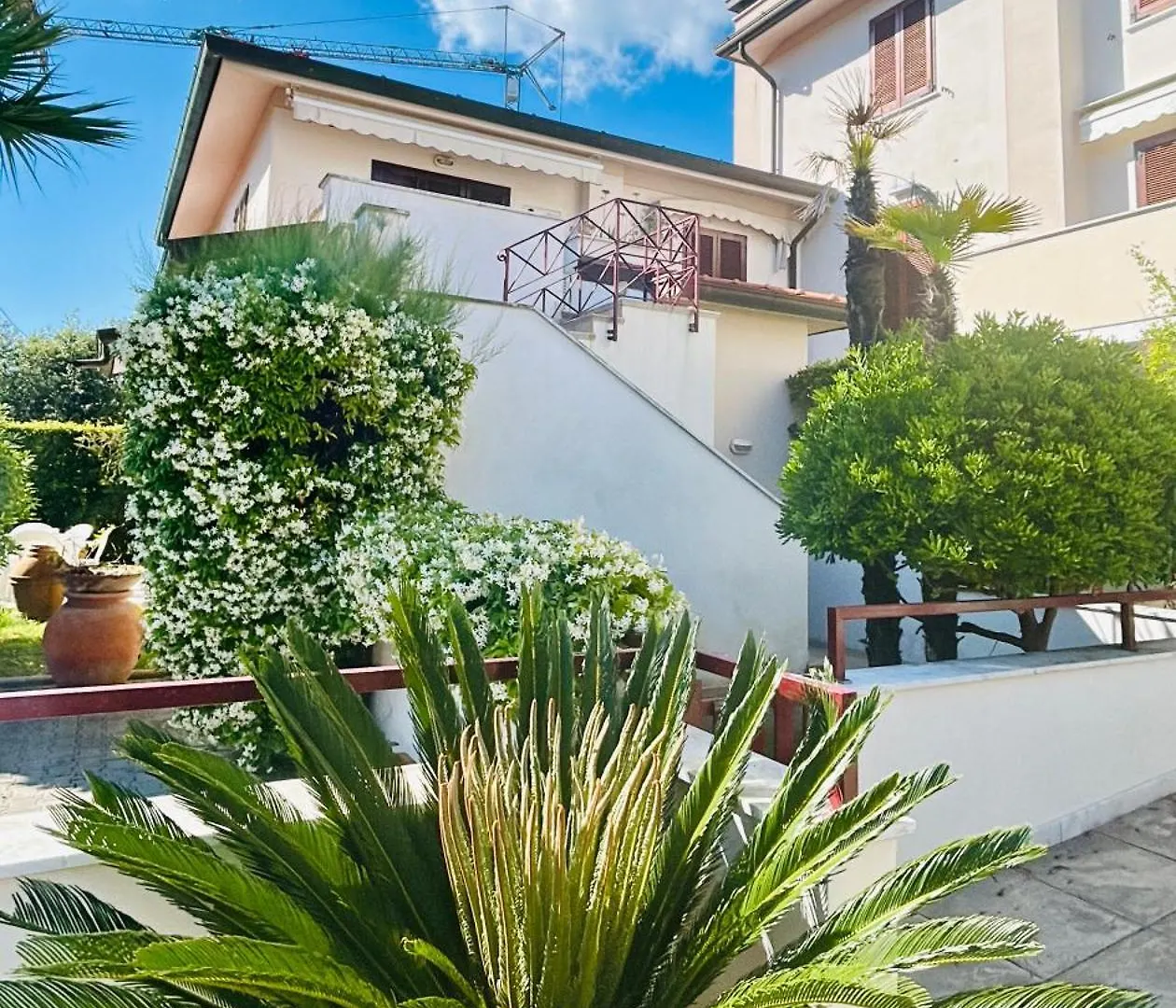 Residence Le Pinete Rta Cinquale